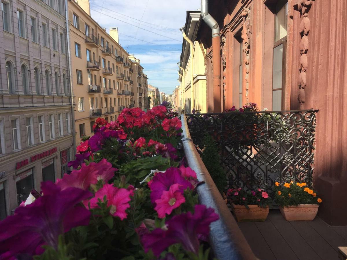 Galunov Hotel Sankt Petersburg Exteriör bild